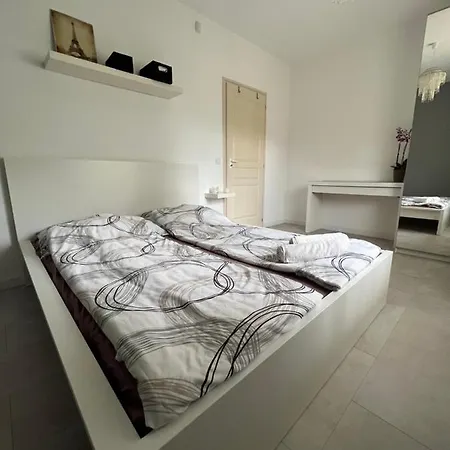 The House Balaton Nyaralunk Apartamento