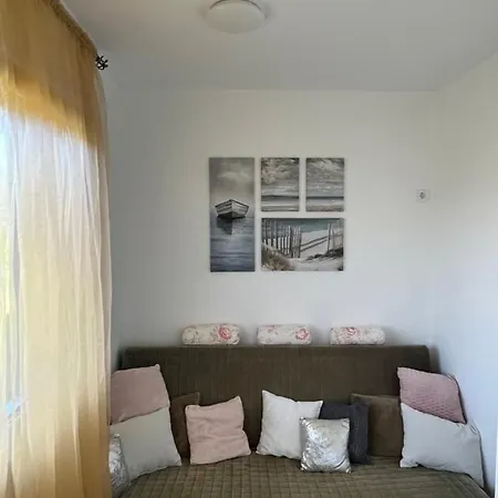 Balaton Nyaralunk Apartment *