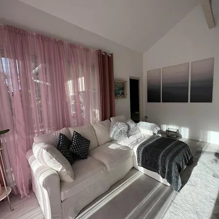 The House Balaton Nyaralunk *