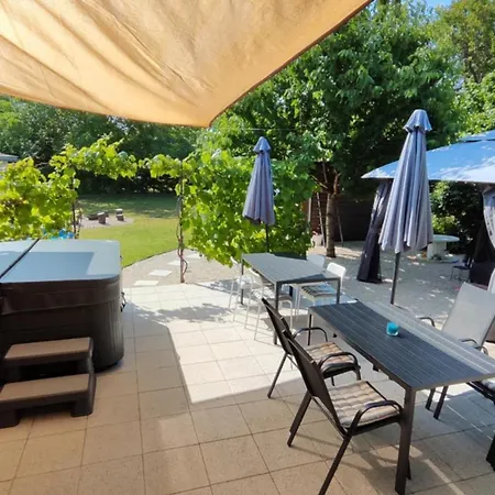 The House Balaton Nyaralunk Apartamento