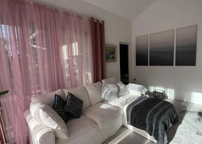 The House Balaton Nyaralunk *